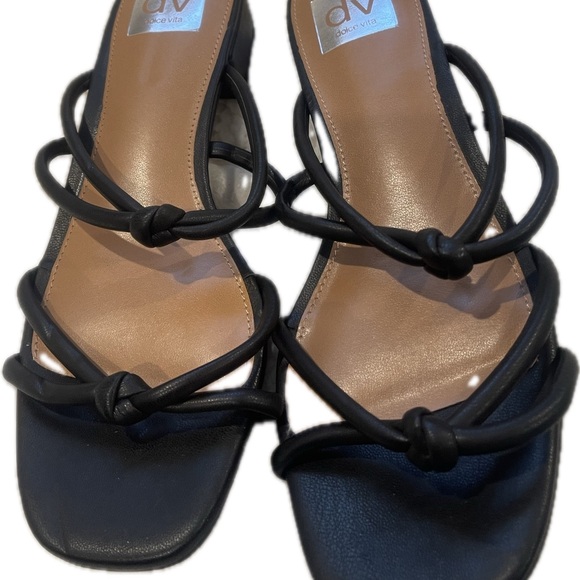 Dolce Vita Black Sandals with Criss-Cross Straps - Picture 1 of 5